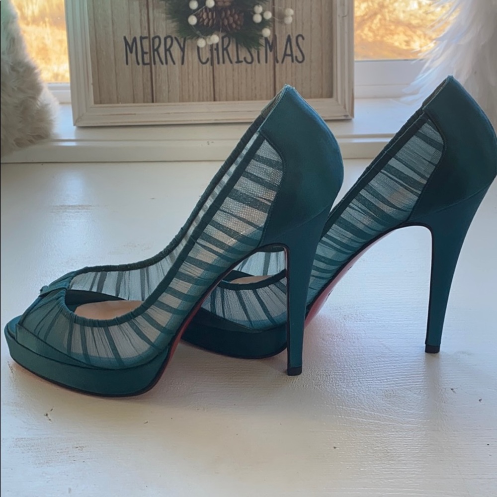 Christian louboutin never been worn